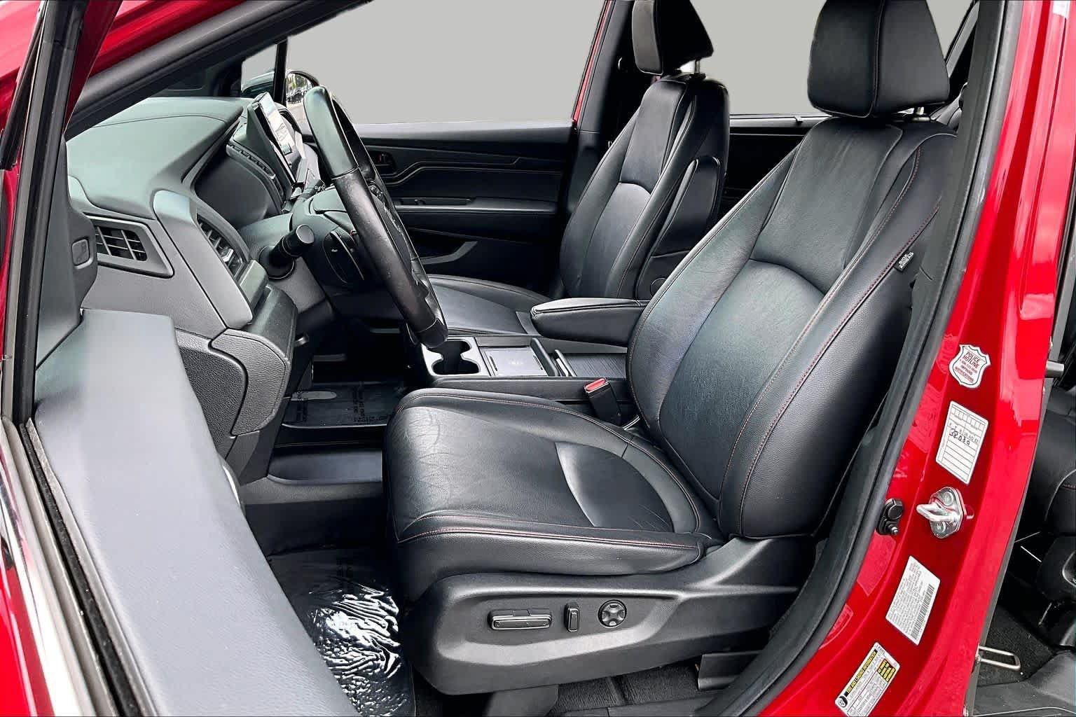 Used 2025 Honda Odyssey Sport-L image 8