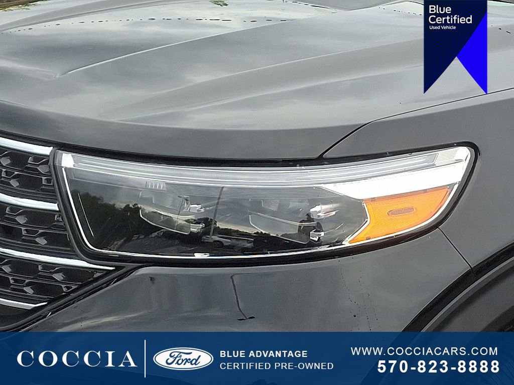 Certified 2022 Ford Explorer XLT w/ Equipment Group 202A image 9