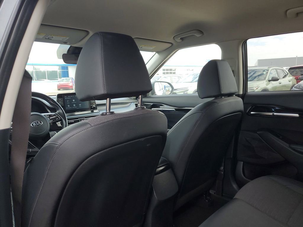 Used 2021 Kia Seltos S image 28