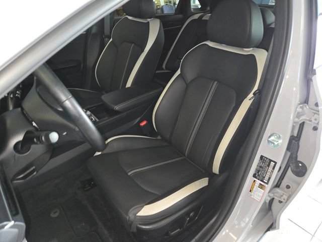Used 2025 Kia K5 GT-Line AWD/4WD image 11