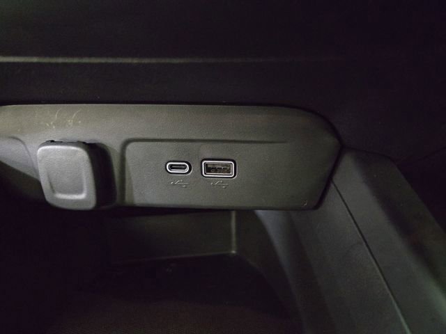 Used 2024 Chevrolet Trax RS image 24