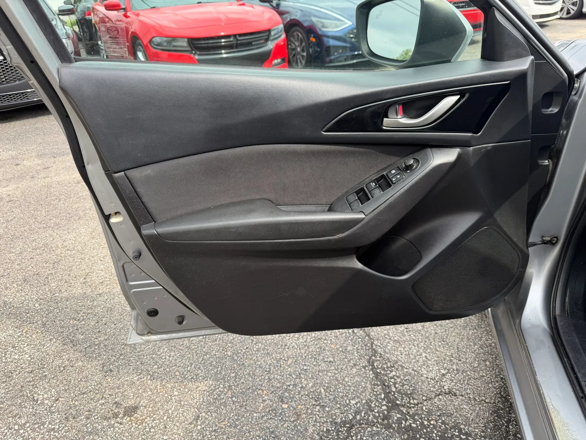 Used 2015 MAZDA MAZDA3 i Touring FWD image 12