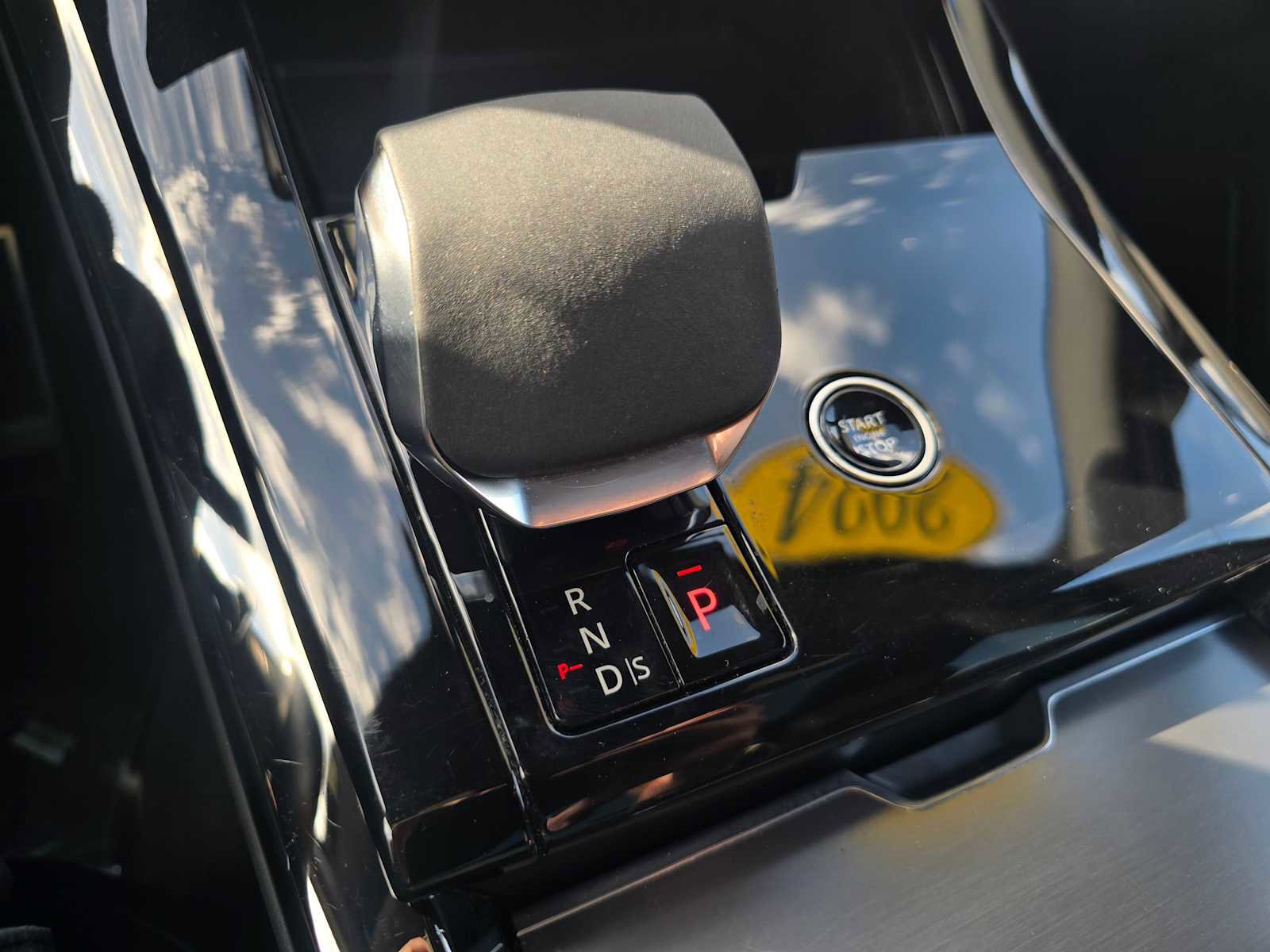 Used 2024 Land Rover Range Rover Sport Dynamic SE image 34