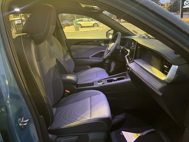 New 2026 Volkswagen Tiguan SE R-Line FWD image 23