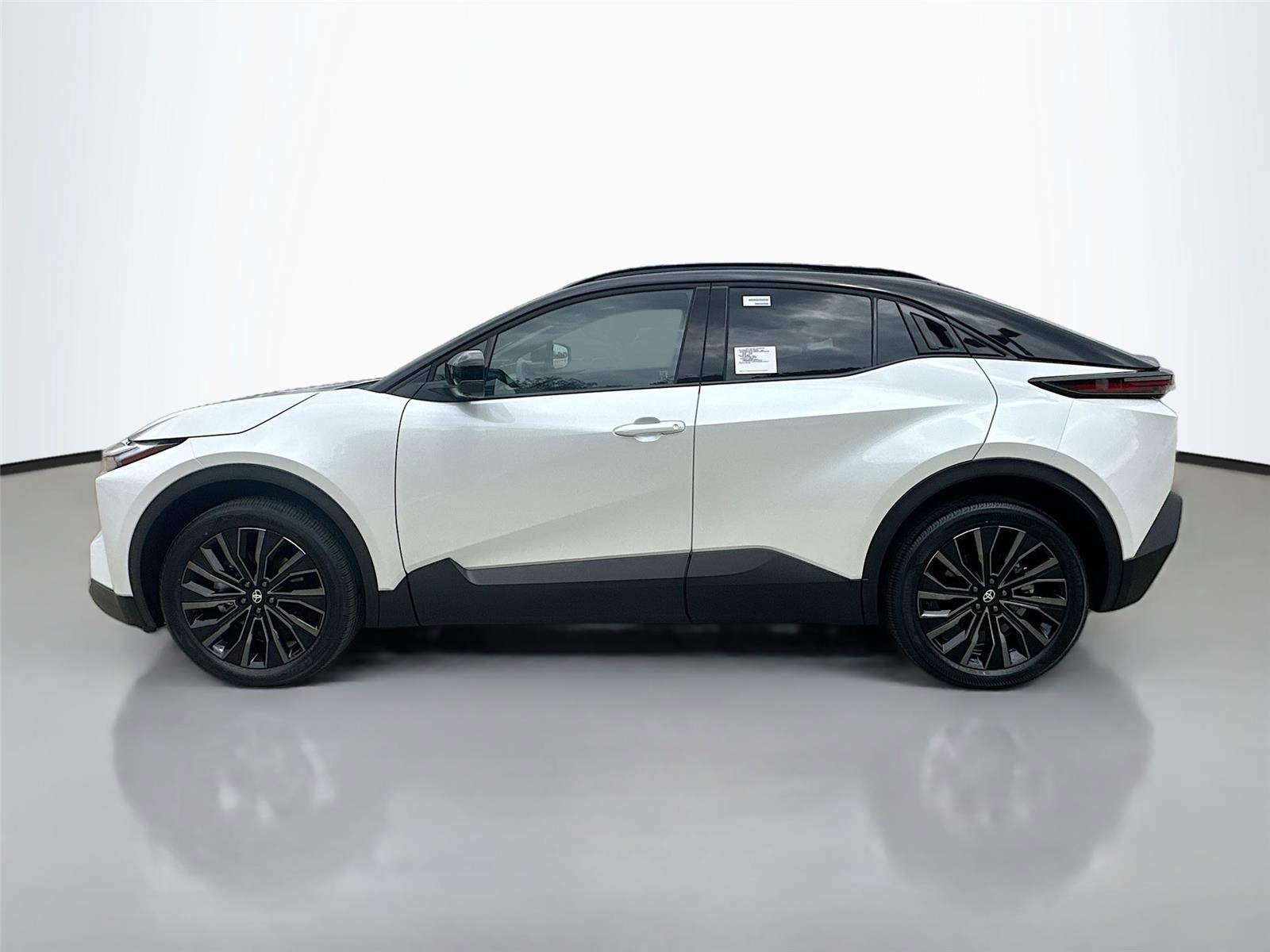 New 2026 Toyota C-HR AWD/4WD image 8
