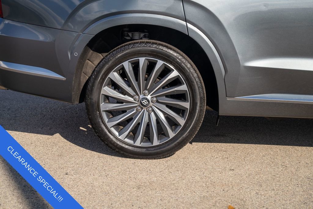 Certified 2024 Hyundai Palisade Calligraphy image 9