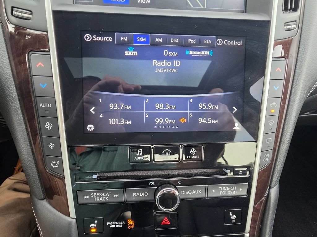 Used 2019 INFINITI Q50 Luxe w/ Essential Package (3.0T Luxe) AWD/4WD image 22