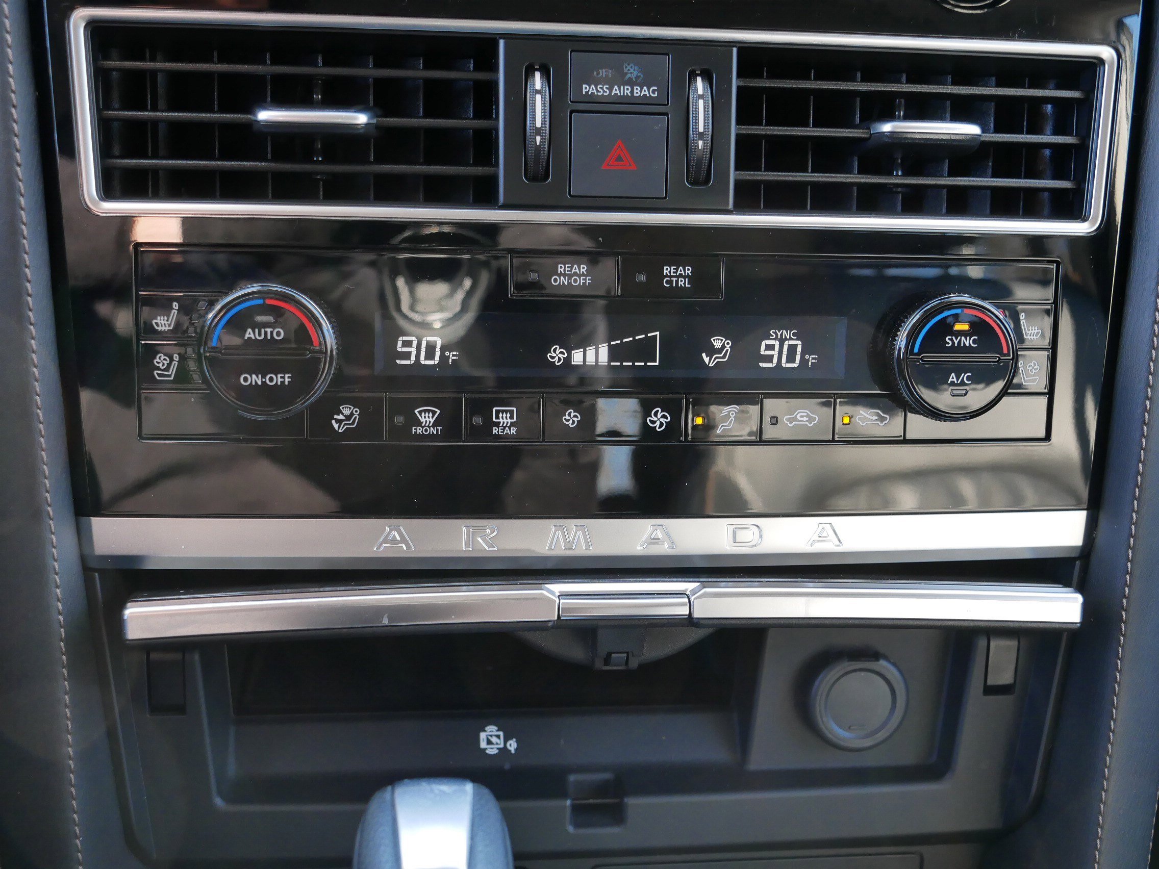 Certified 2024 Nissan Armada Platinum w/ Captain's Chairs Package image 23