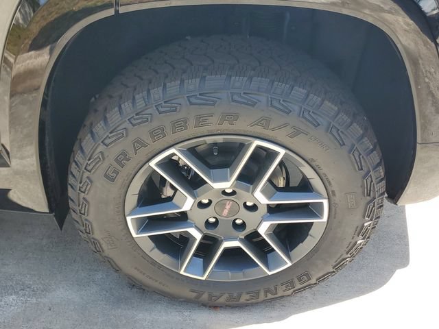 New 2026 GMC Terrain AT4 w/ Technology Package II AWD/4WD image 5