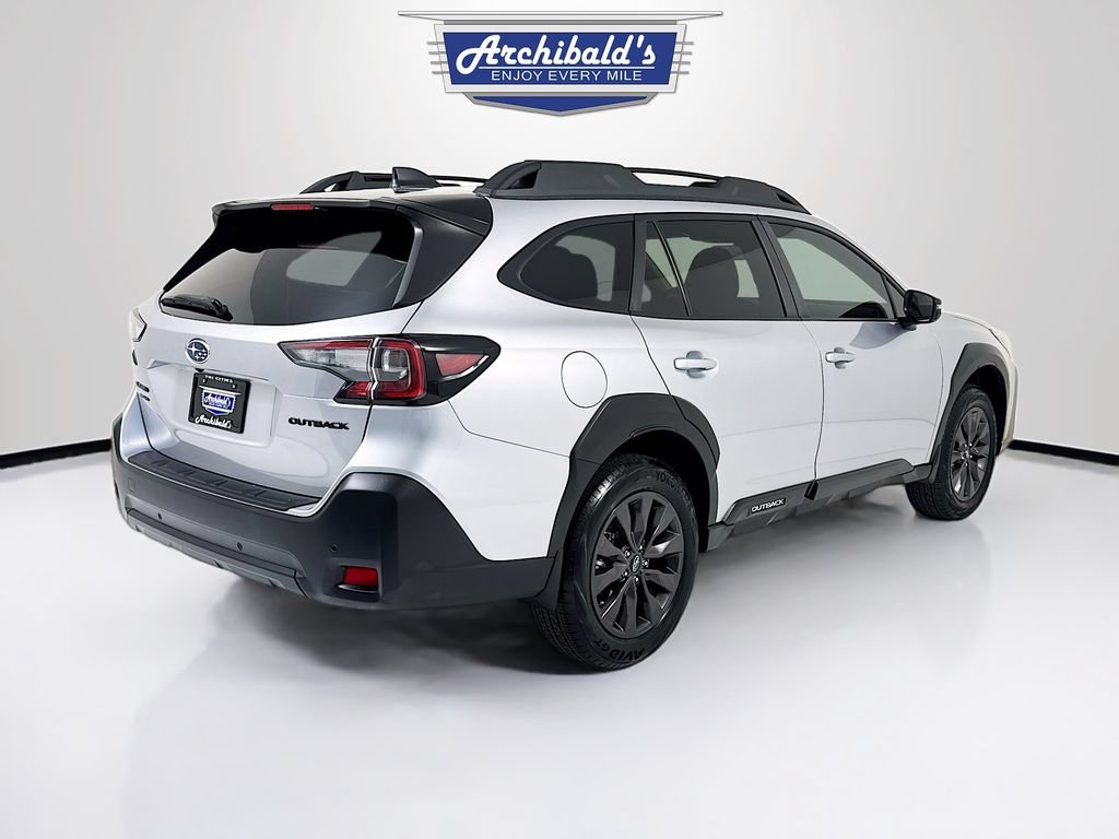 Used 2025 Subaru Outback Onyx Edition AWD/4WD image 8