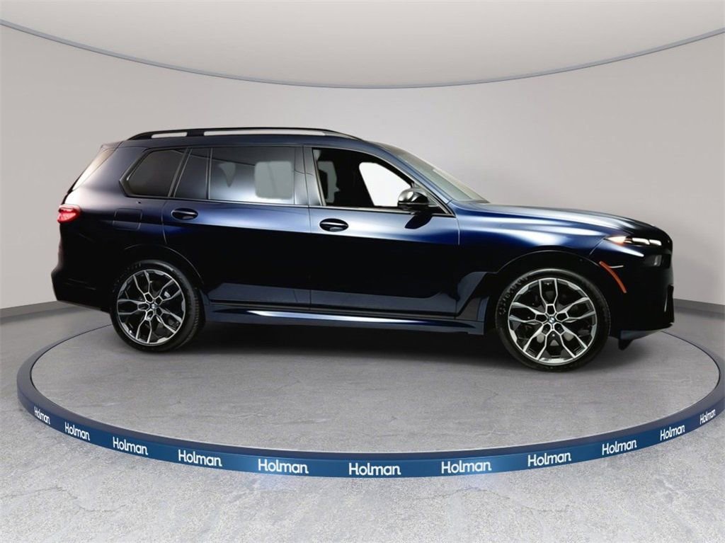 New 2026 BMW X7 M60i image 6