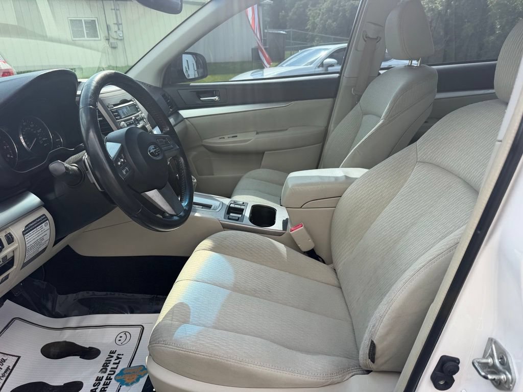 Used 2011 Subaru Legacy 2.5i Premium AWD/4WD image 10