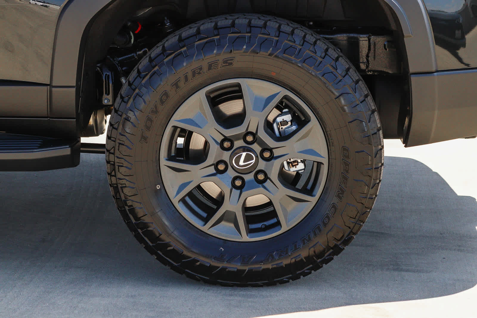 Certified 2026 Lexus GX 550 AWD/4WD image 13