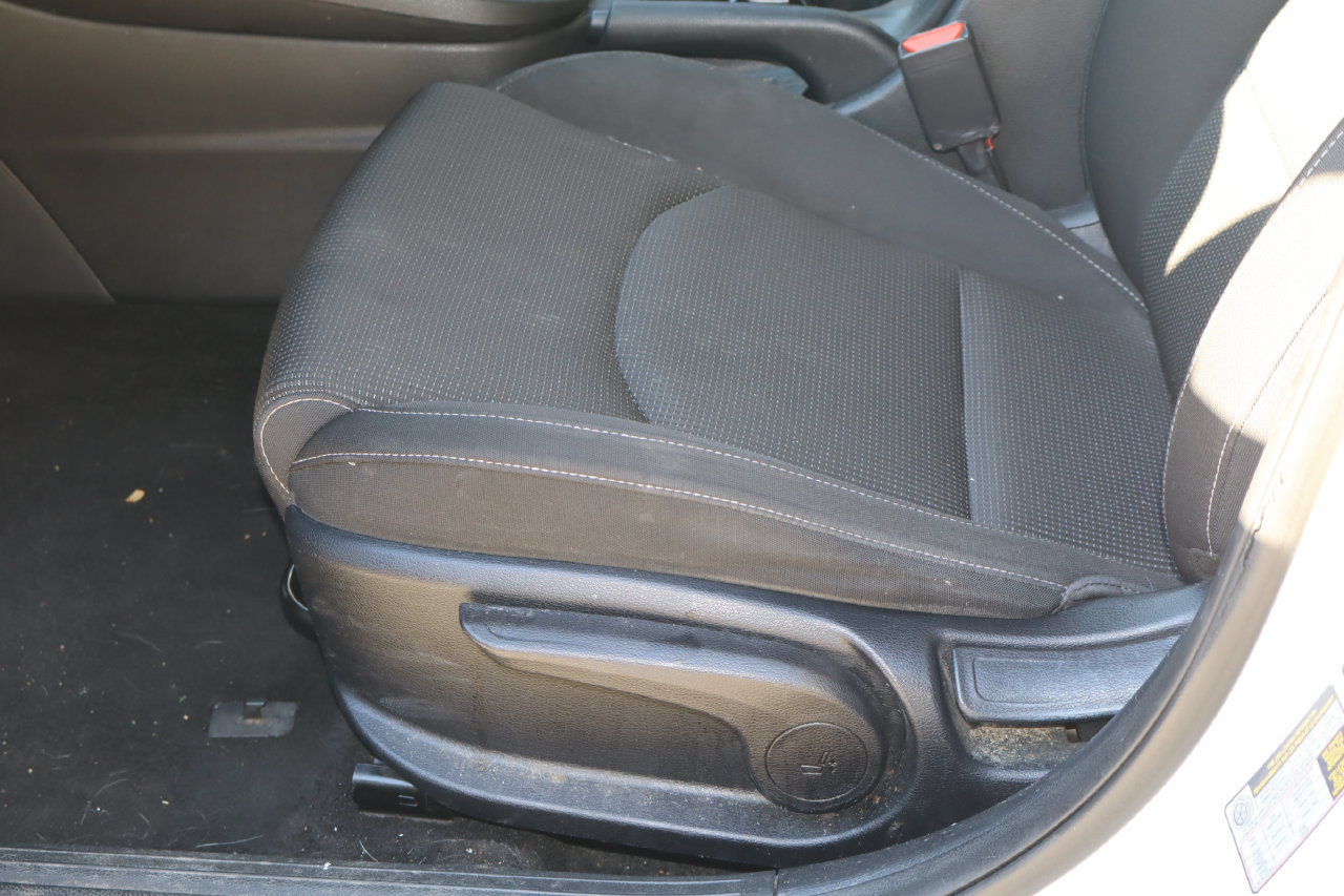 Used 2019 Kia Forte LXS FWD image 14