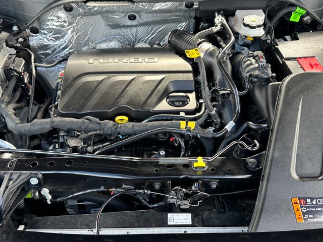 Used 2025 Chevrolet Trax ACTIV w/ Driver Confidence Package FWD image 8