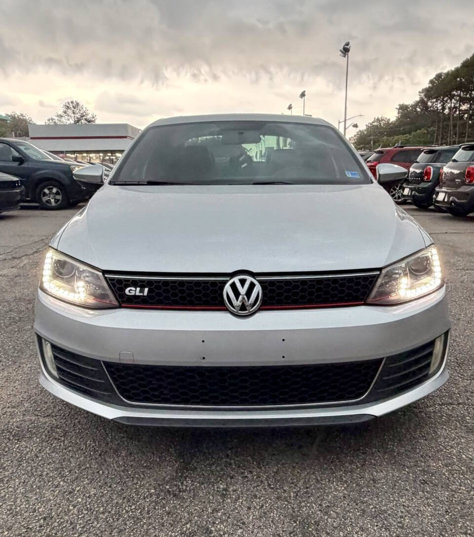 Used 2014 Volkswagen Jetta GLI Edition 30 FWD image 2