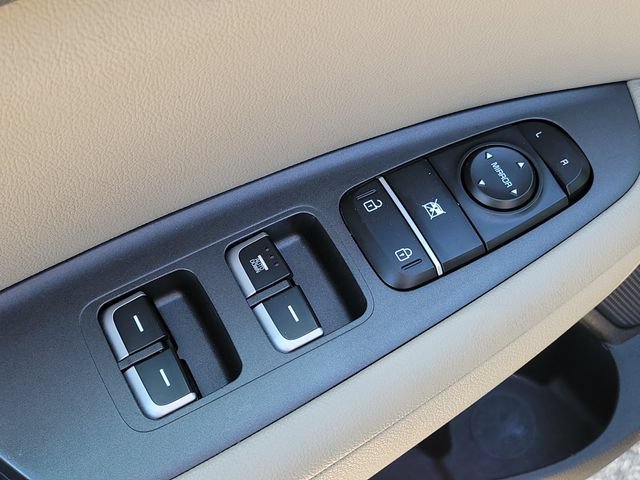 Used 2016 Kia Optima LX FWD image 18