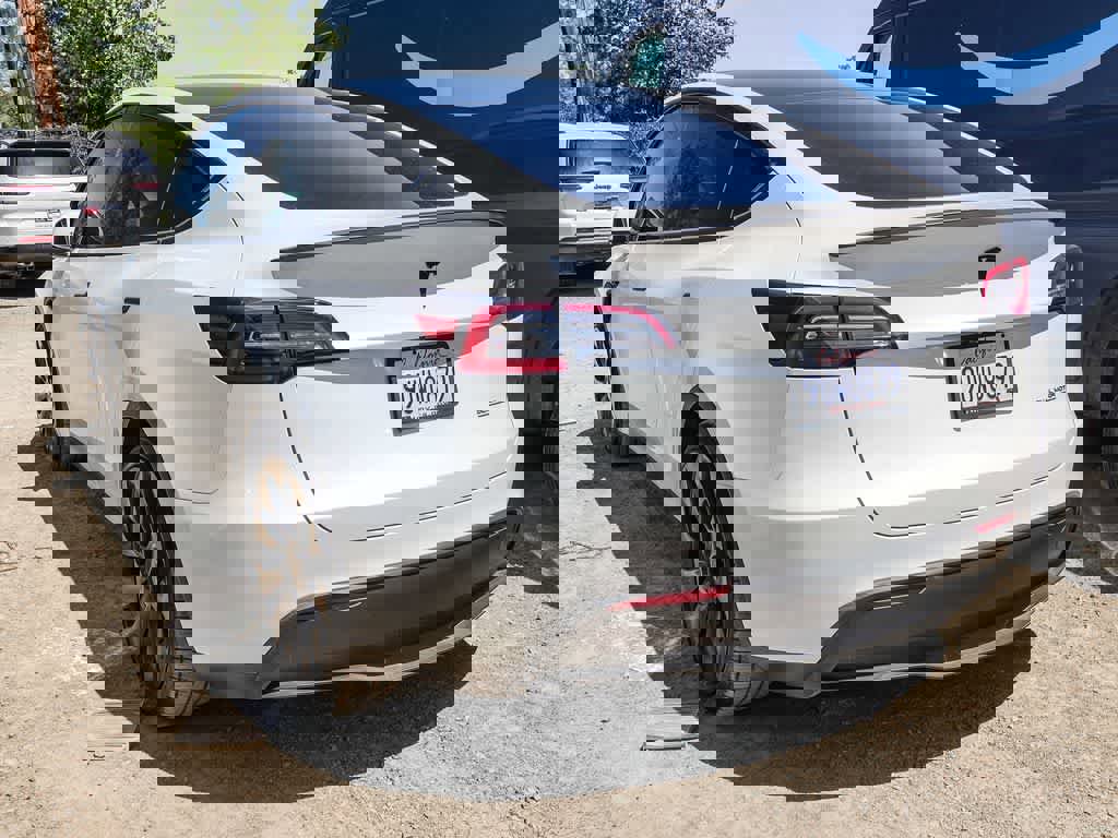 Used 2024 Tesla Model Y Performance AWD/4WD image 13
