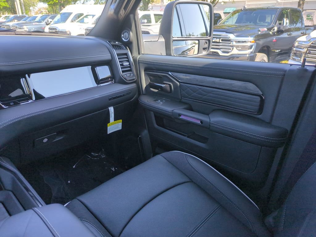 New 2026 RAM 2500 Limited AWD/4WD image 17