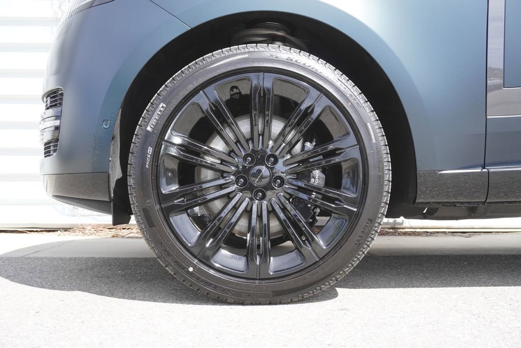 New 2026 Land Rover Range Rover SE AWD/4WD image 32