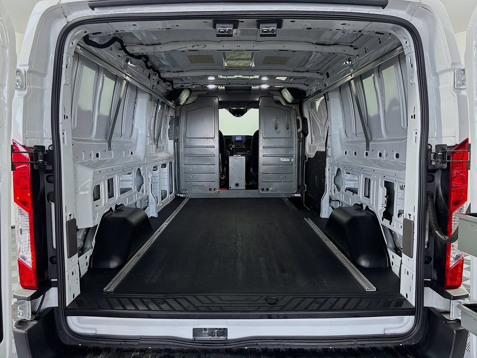 Used 2023 Ford Transit 150 Low Roof RWD image 21