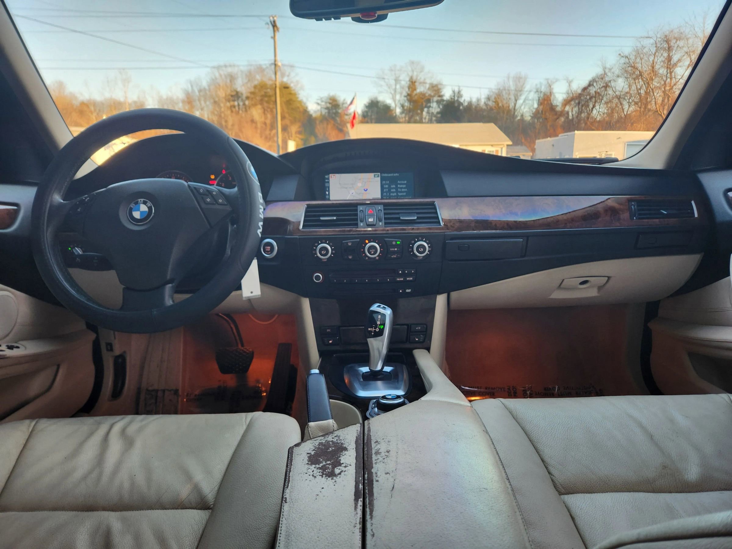 Used 2009 BMW 528i xDrive Sedan image 32