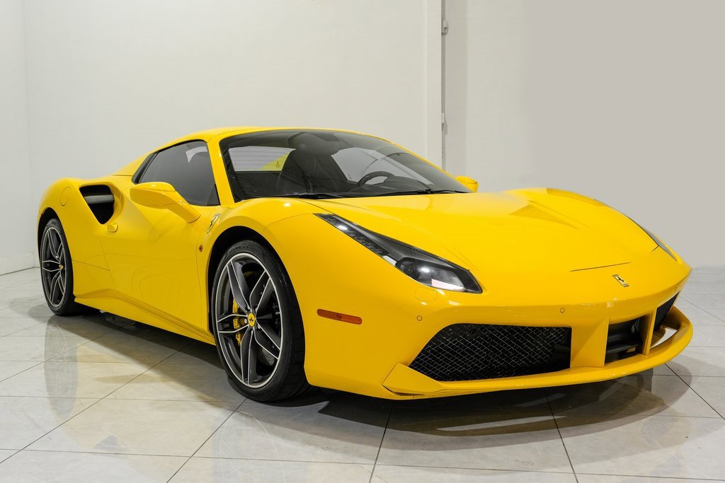 Used 2017 Ferrari 488 Spider image 9