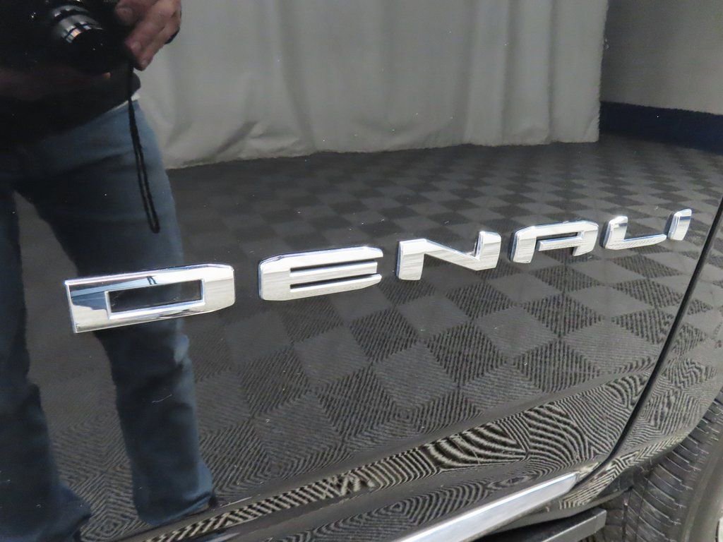 Used 2023 GMC Yukon Denali Ultimate w/ LPO, Floor Liner Package AWD/4WD image 57