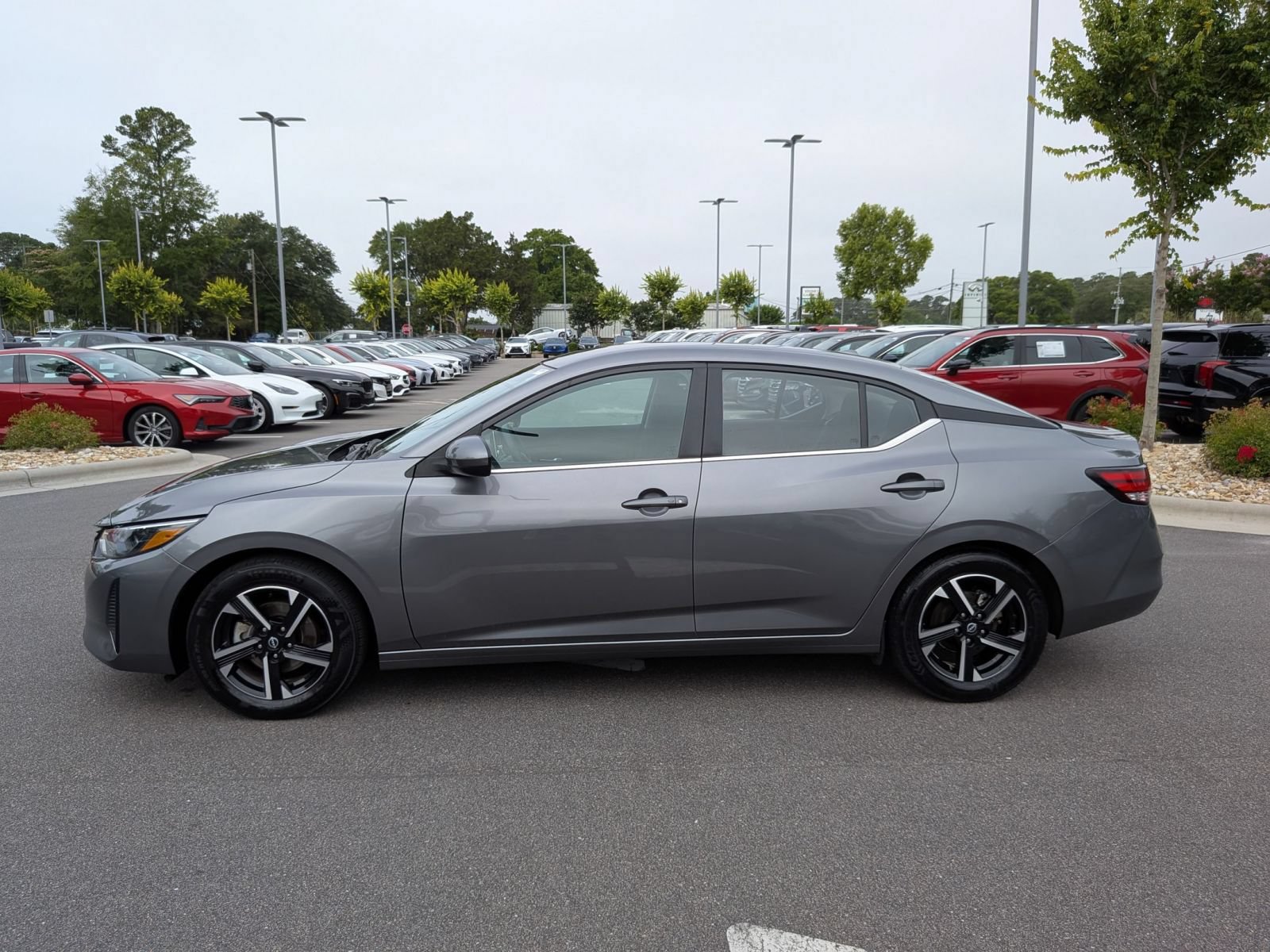 Used 2024 Nissan Sentra SV FWD image 6
