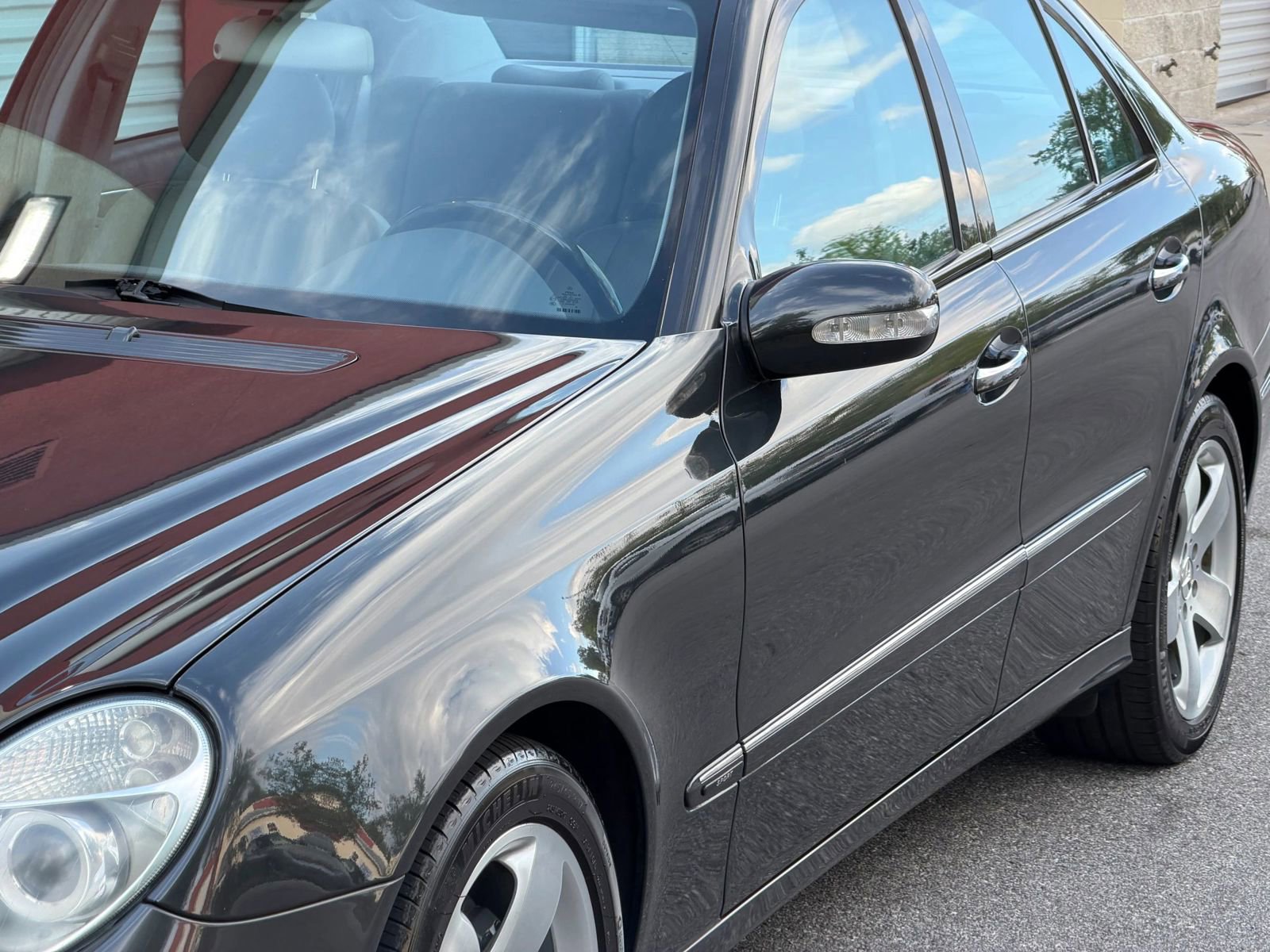 Used 2003 Mercedes-Benz E 500 Sedan image 32
