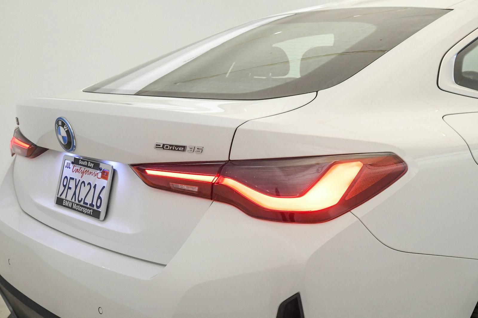 Certified 2023 BMW i4 eDrive35 RWD image 11