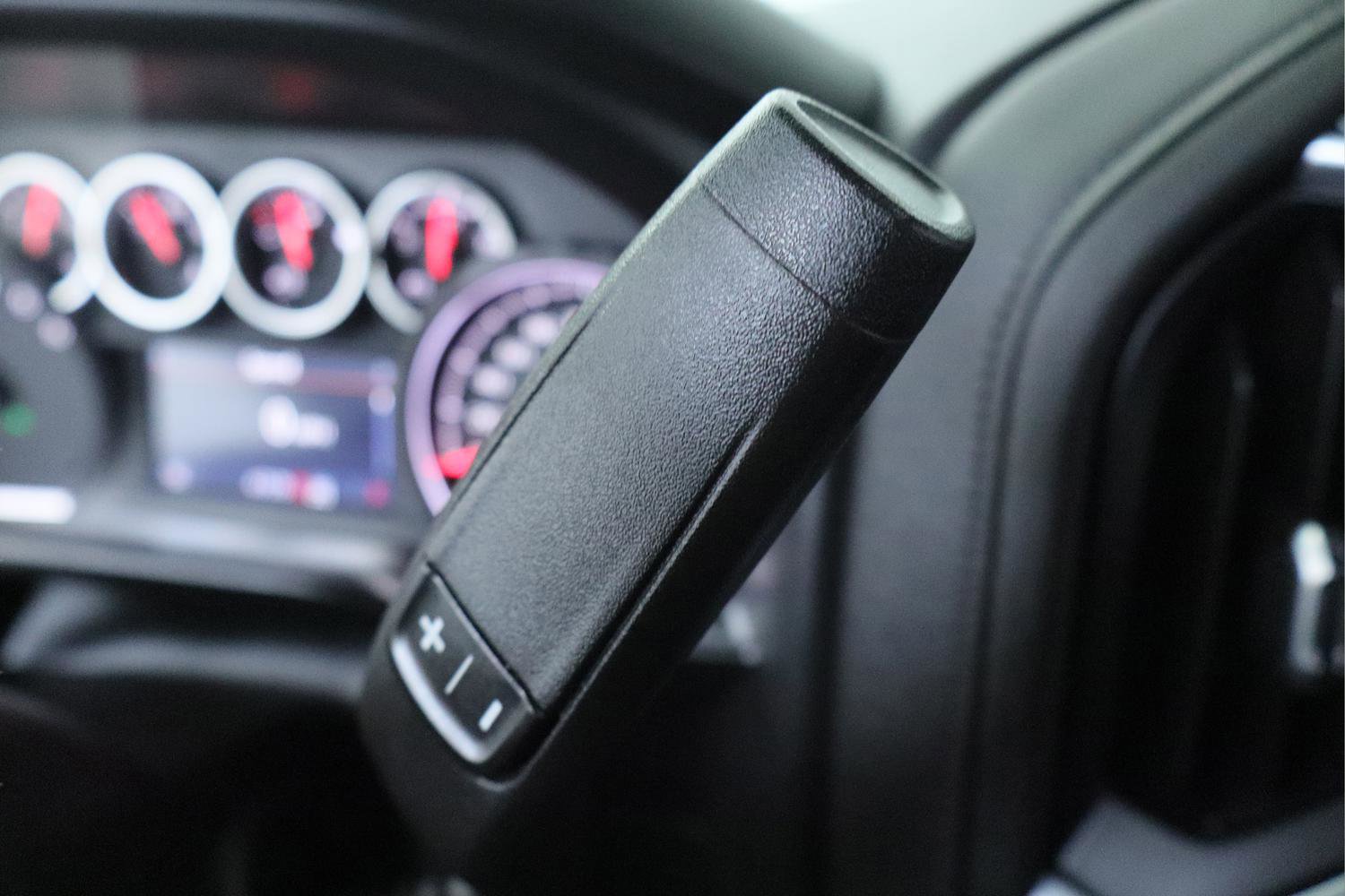 Used 2020 Chevrolet Silverado 1500 RST AWD/4WD image 13