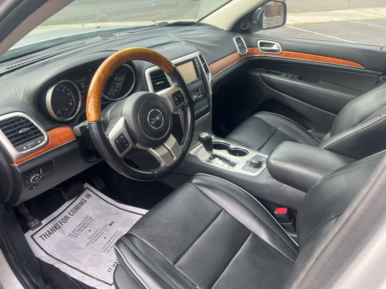 Used 2011 Jeep Grand Cherokee Overland image 4