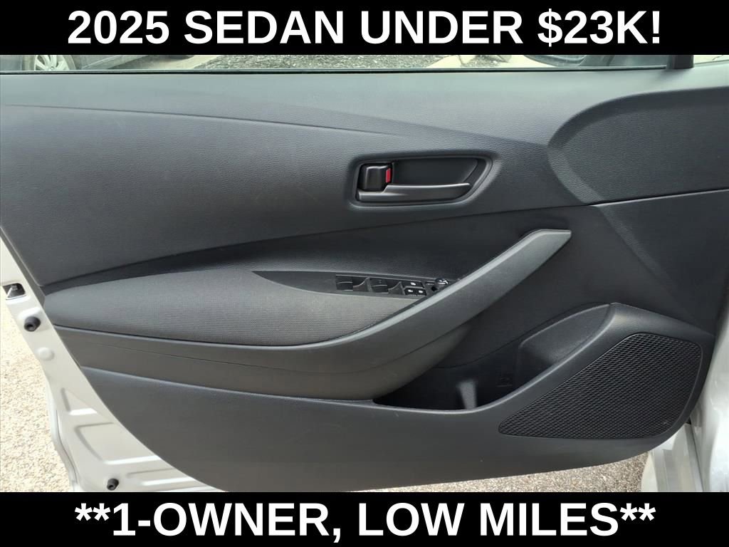 Used 2025 Toyota Corolla LE FWD image 11