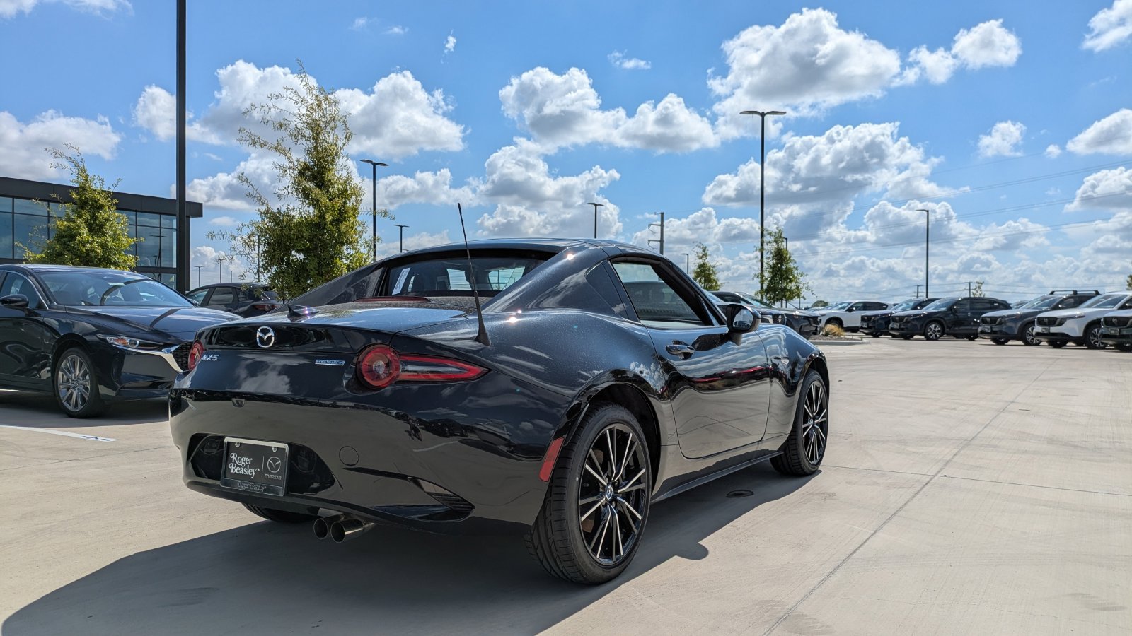 New 2026 MAZDA MX-5 Miata RF Grand Touring RWD image 7