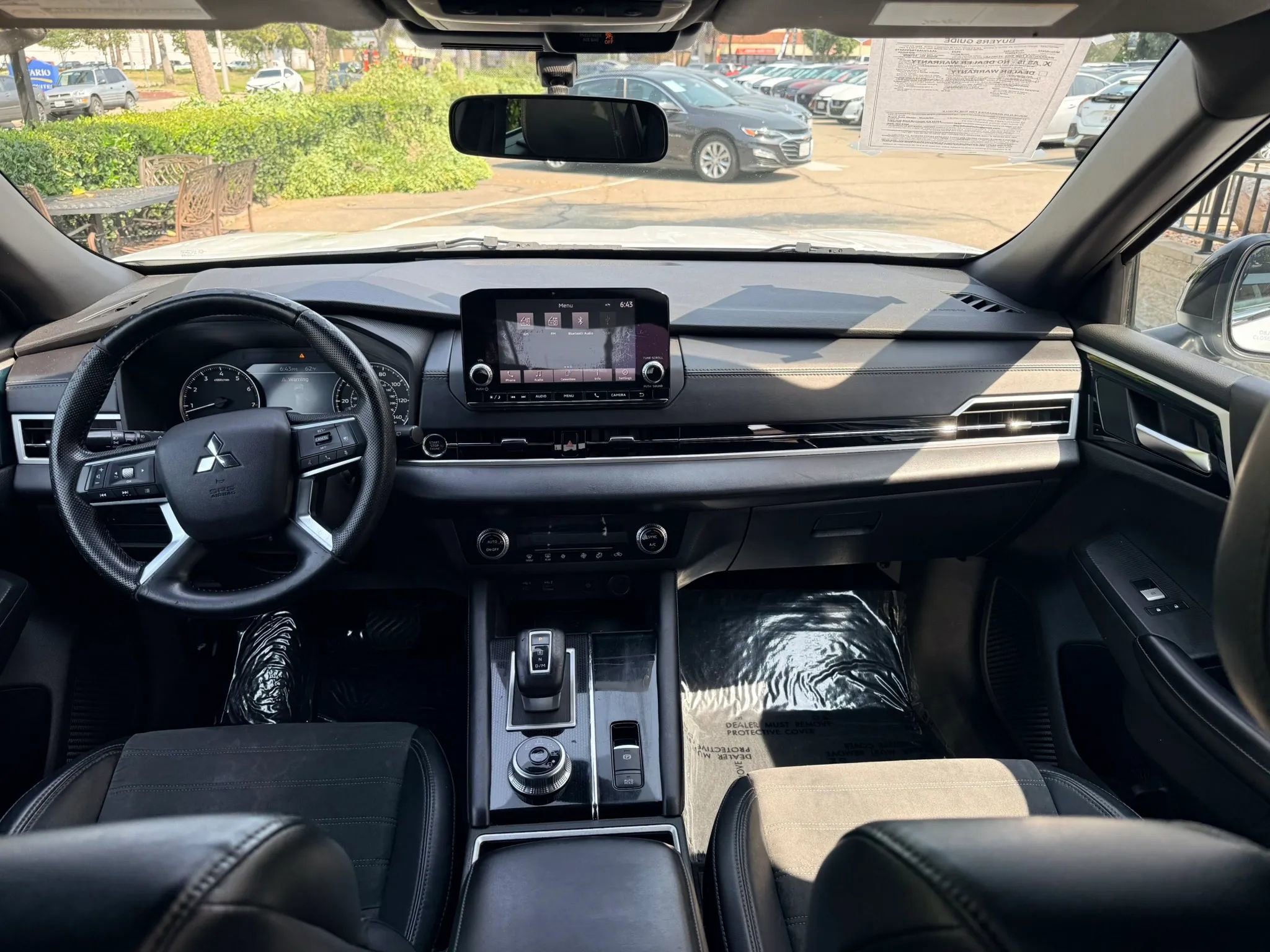 Used 2022 Mitsubishi Outlander SE image 17