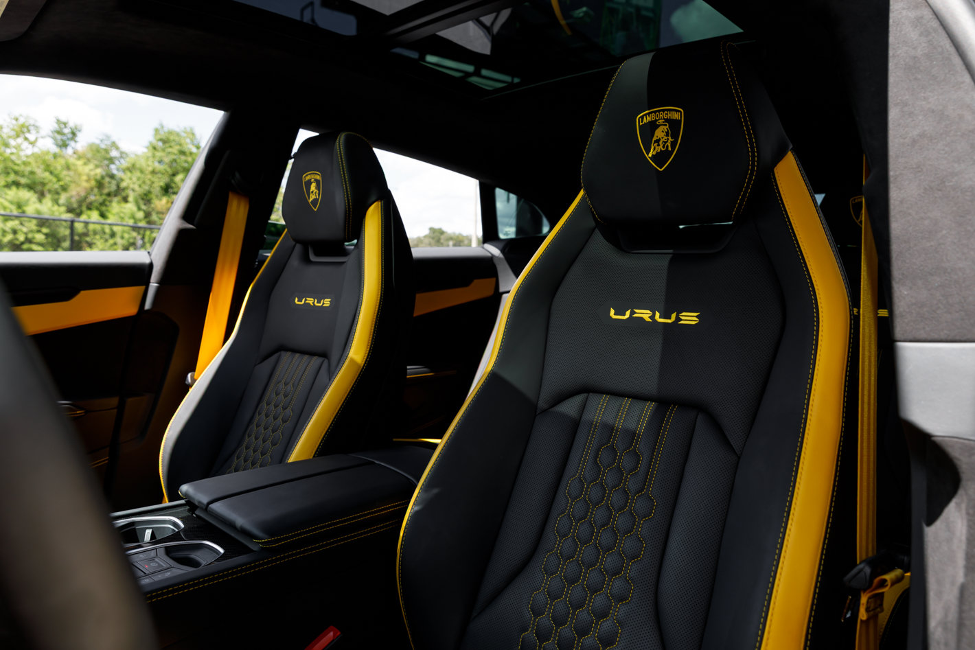 Used 2024 Lamborghini Urus S AWD/4WD image 30