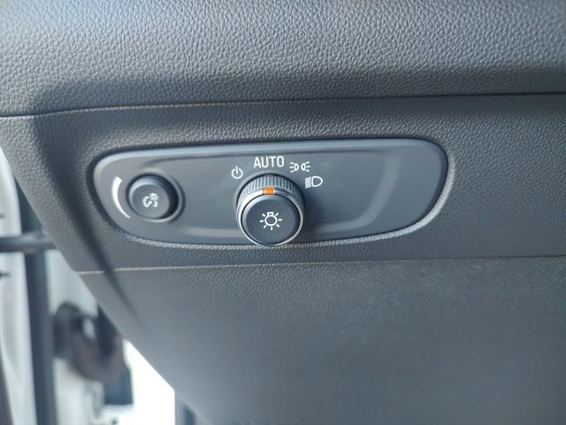 Used 2021 Buick Envision Essence w/ Sport Touring Package image 13