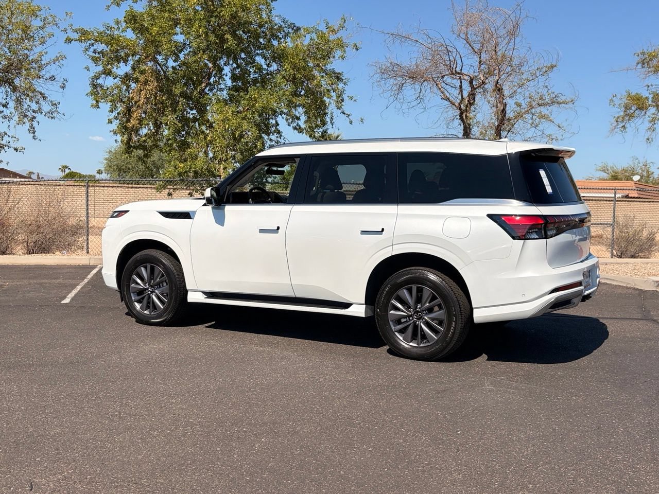 Certified 2026 INFINITI QX80 Pure AWD/4WD image 4