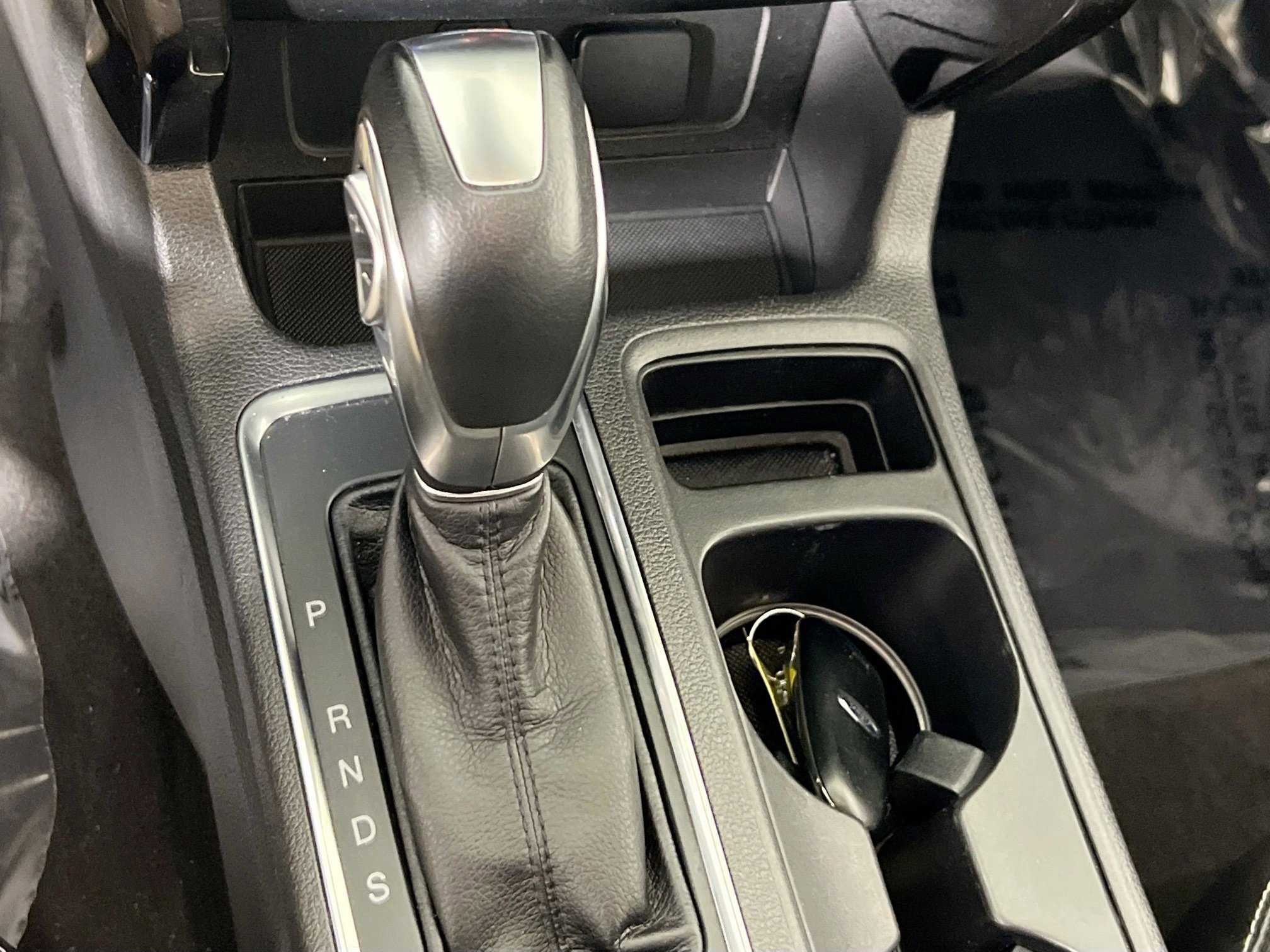 Used 2019 Ford Escape Titanium image 17