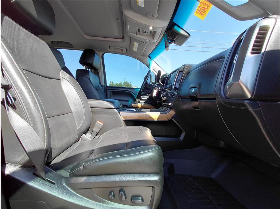 Used 2019 Chevrolet Silverado 2500 LTZ w/ Duramax Plus Package image 14