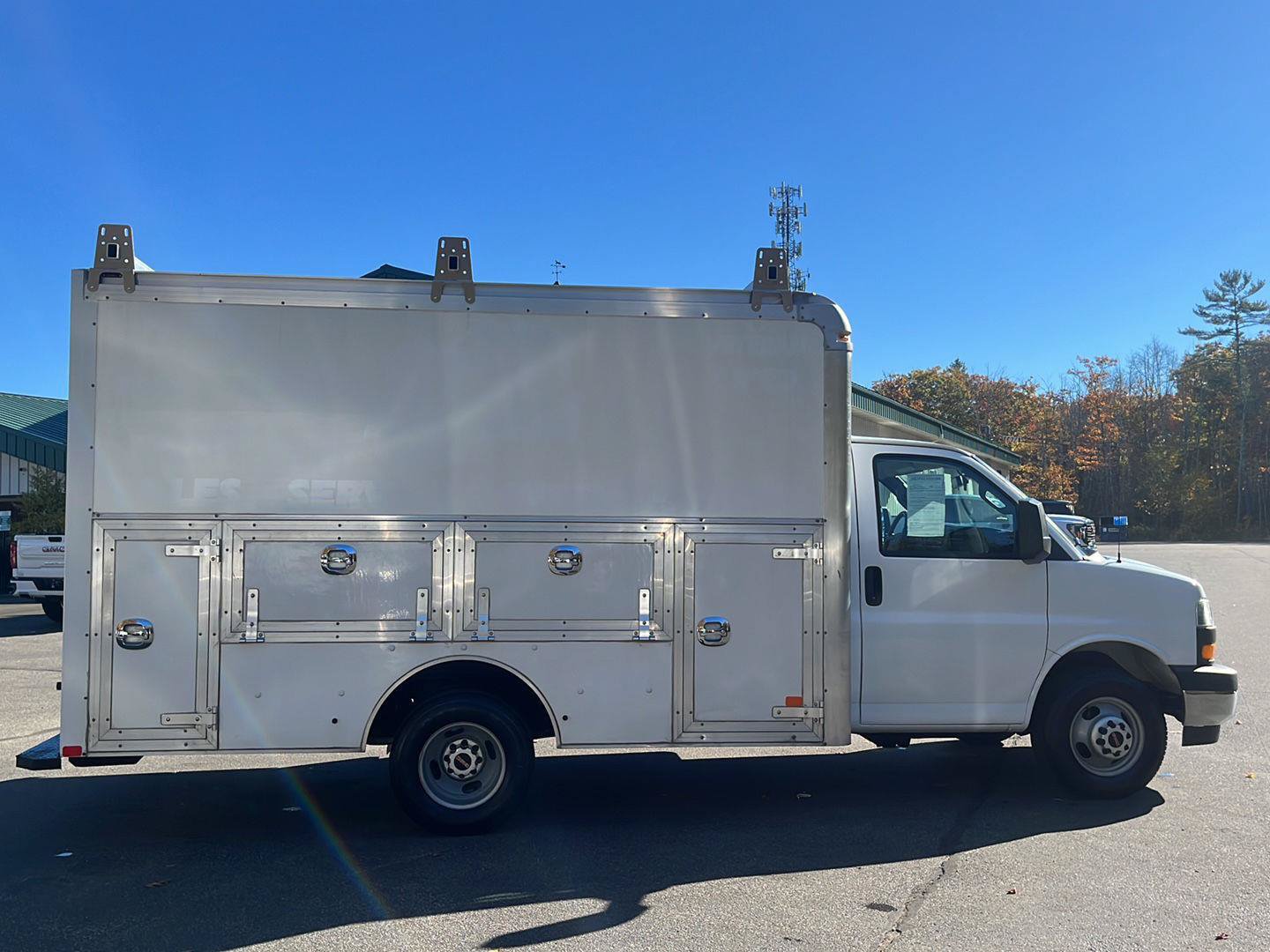Used 2023 GMC Savana 3500 w/ Power Convenience Package RWD image 6