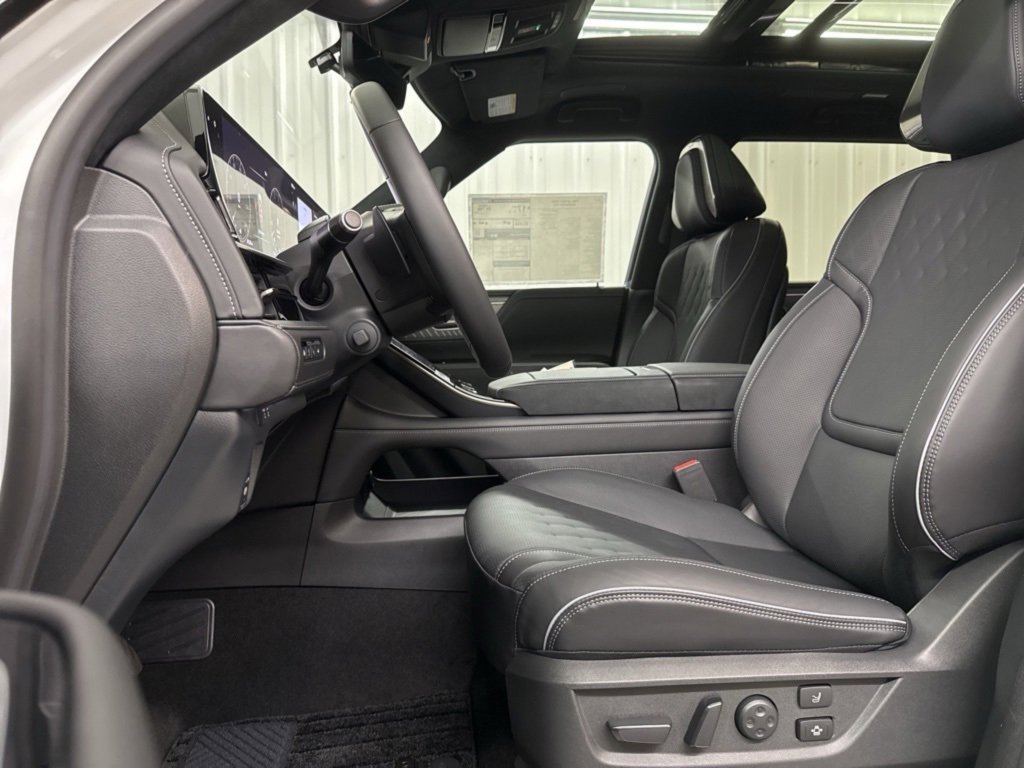 New 2026 INFINITI QX80 Autograph image 17