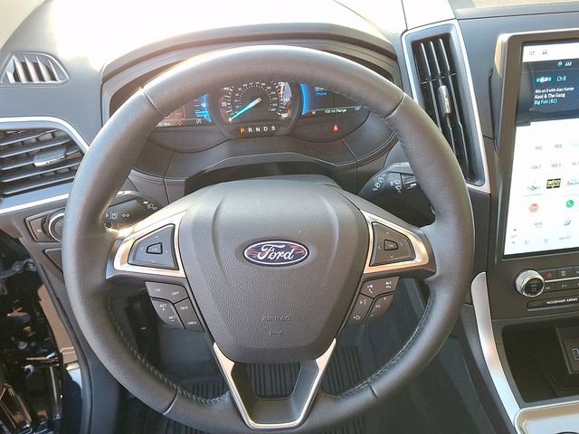 Used 2024 Ford Edge SEL w/ Convenience Package image 14