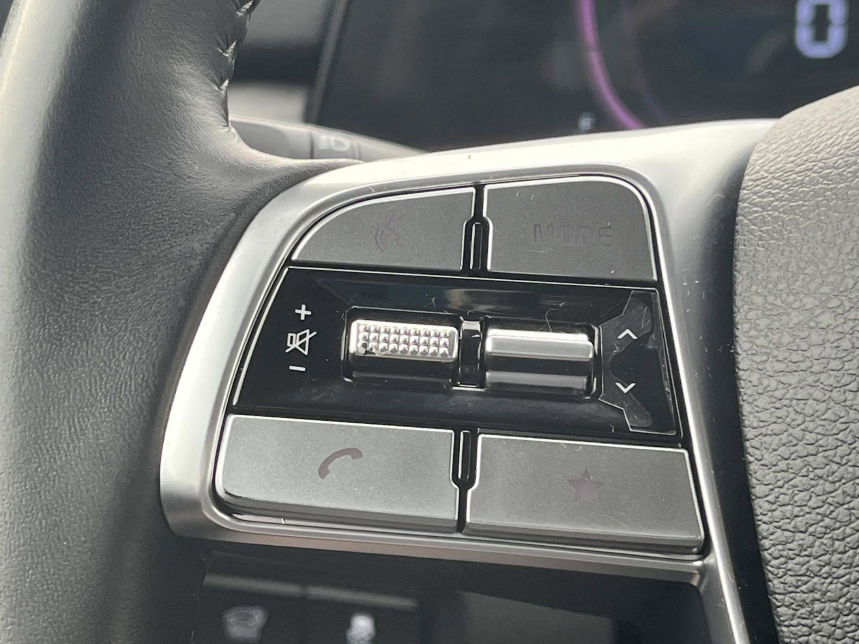 Used 2024 Kia Telluride EX image 37