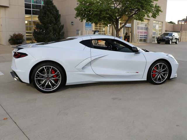 Used 2024 Chevrolet Corvette Stingray Coupe image 6