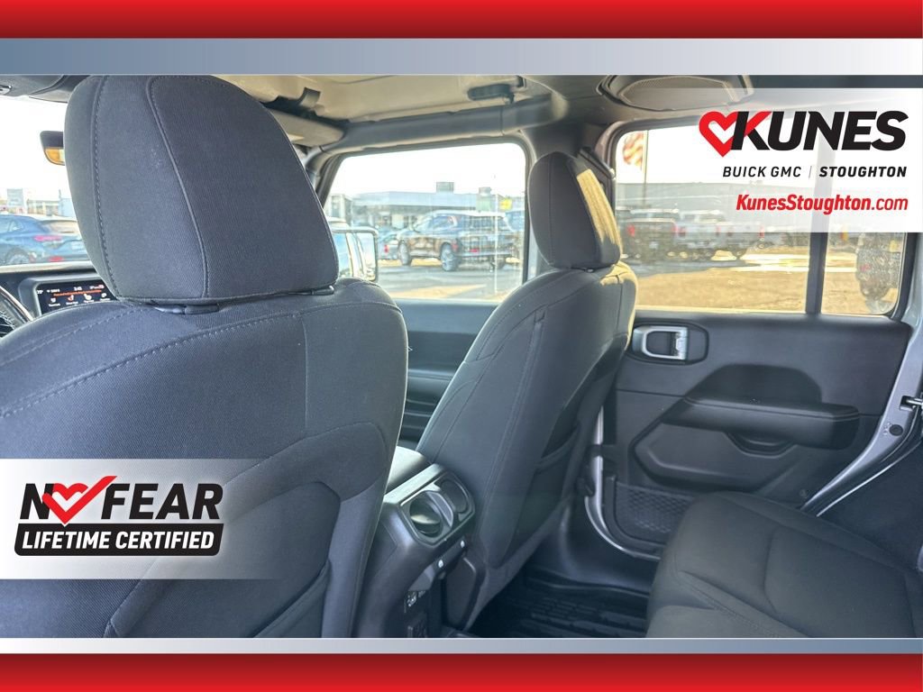 Used 2021 Jeep Wrangler Unlimited Sahara w/ Uconnect 4C Nav & Sound Group image 38