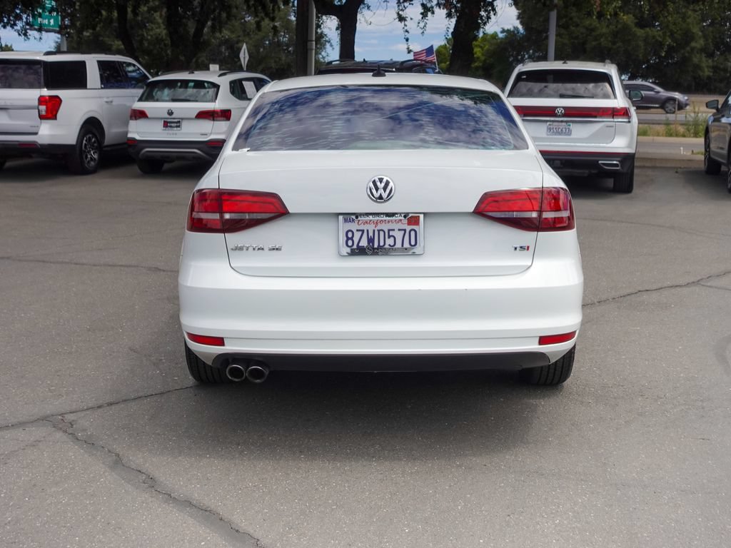 Used 2018 Volkswagen Jetta SE FWD image 8