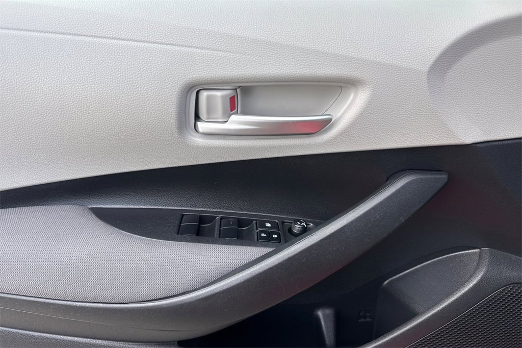 Certified 2020 Toyota Corolla LE image 10