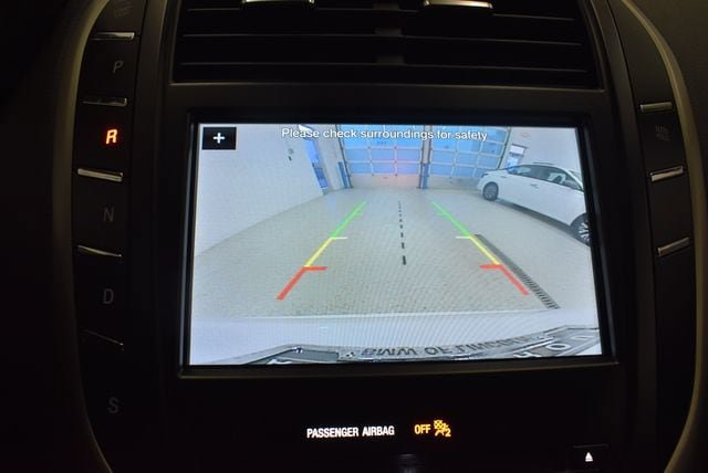 Used 2019 Lincoln MKC Select w/ Select Plus Package AWD/4WD image 27